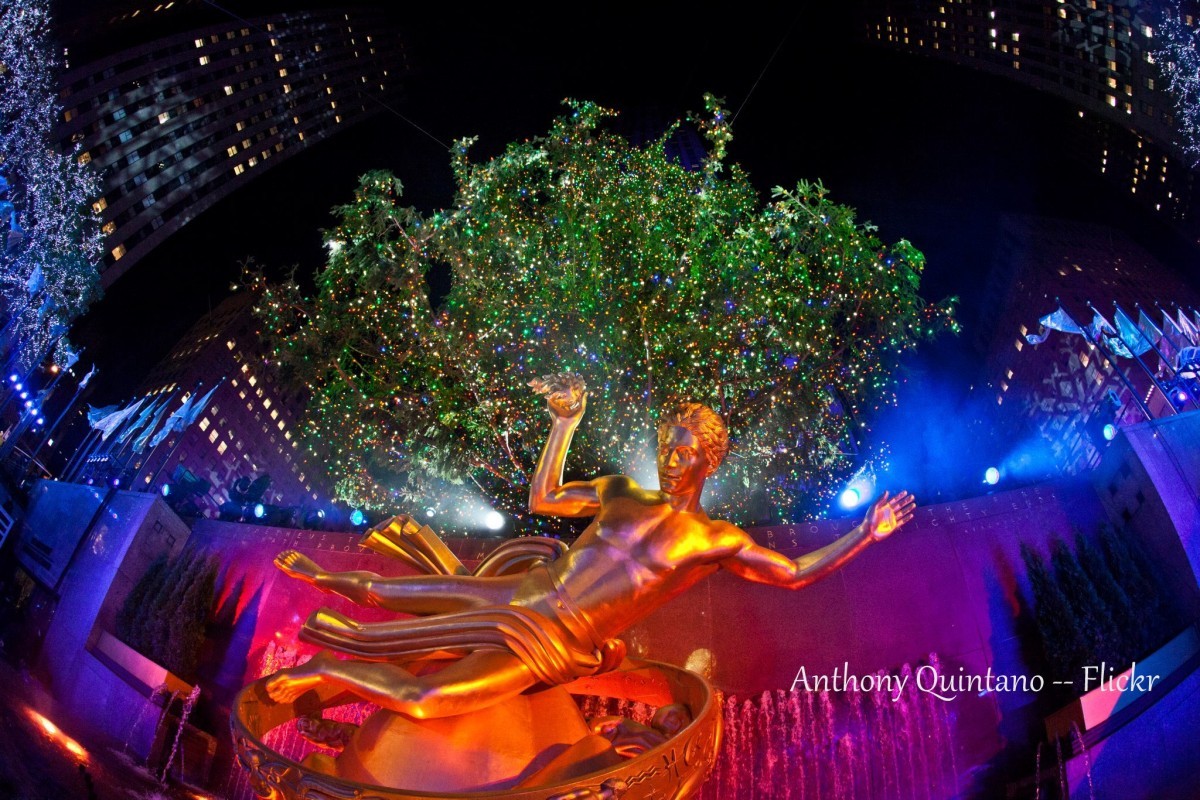 Walk This Way: Five Fab Holiday Tours Around NYC