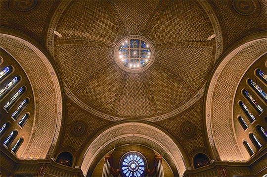 Holy Trinity Roman Catholic Church &copy; Michael Freeman. Courtesy of the Museum of the City of New York